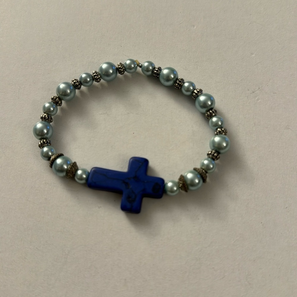 Pretty Beaded Bracelet Cross Blue Religious D5